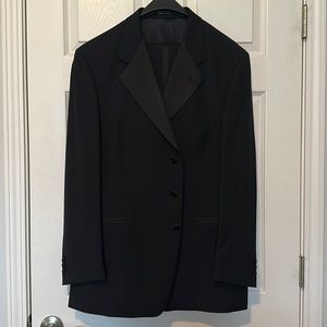Men’s Tuxedo Suit w/ pants